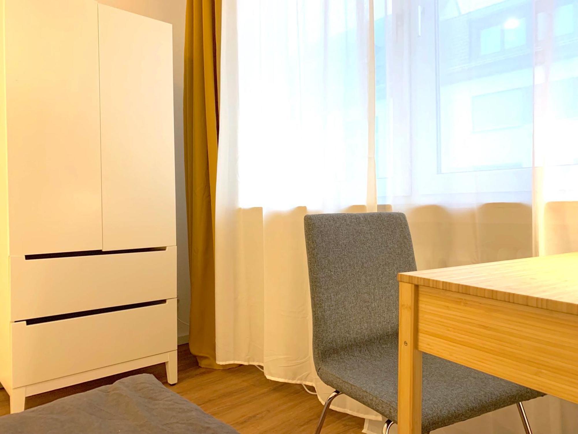 Apartment In Koeln / Cologne Mit Allem Drum Und Dran Luaran gambar